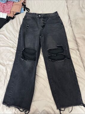 Black Distressed High-Waist Women’s Jeans